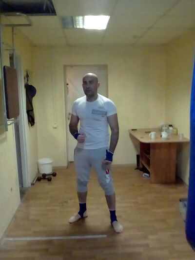  ,   FARHOD, 44 ,   ,   , c , 