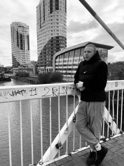  ,   Pavel, 22 ,   ,   