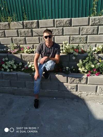  ,   Viktor, 31 ,   ,   , c 