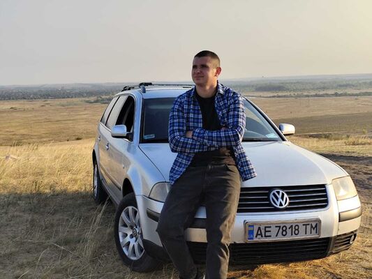  ,   Vlad, 24 ,   ,   