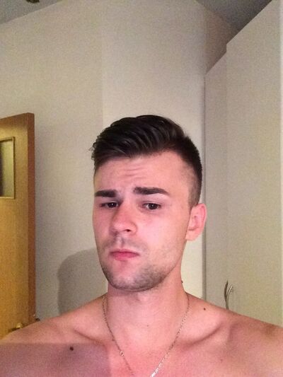  ,   Ricky, 32 ,   ,   , c 