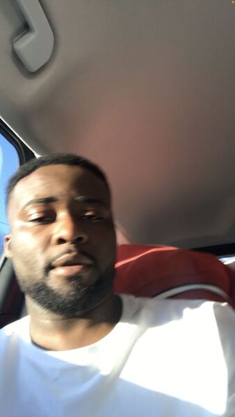  ,   Elie, 28 ,   ,   