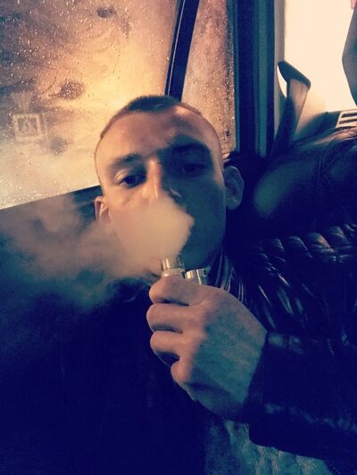  ,   Alex, 26 ,   ,   , c , 
