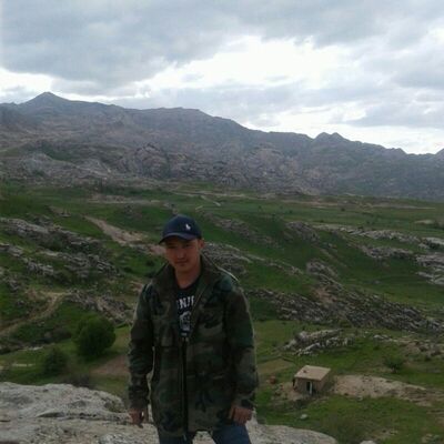  ,   Artur, 35 ,   ,   , c 