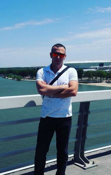  --,   Antuan Greez, 40 ,   ,   , c 
