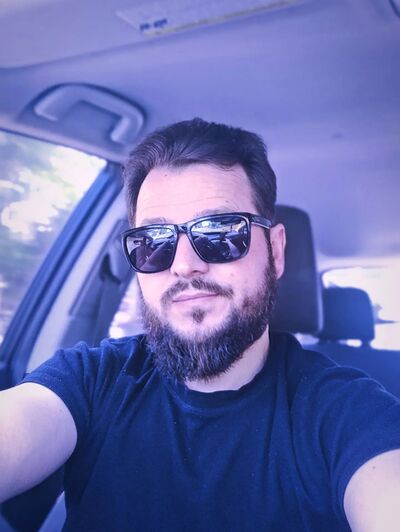  ,   Alex, 42 ,   ,   