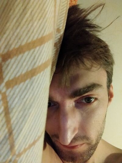  -,   Pavel, 31 ,     , c , 