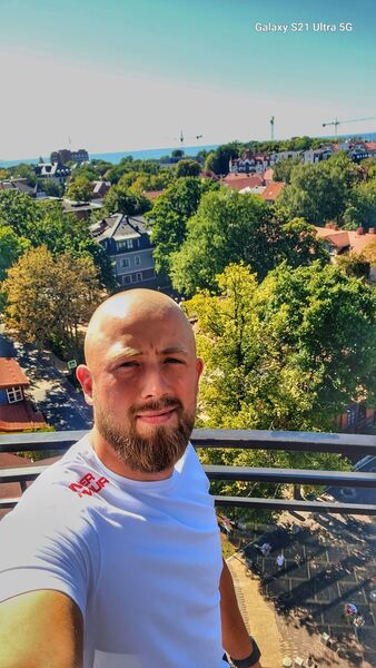  ,   Vladimir, 32 ,   ,   