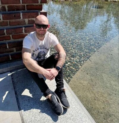  Gliwice,   Roman, 28 ,   ,   