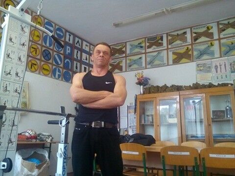  12153159  Vitaly, 50 ,    