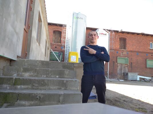  ,   Arurik, 36 ,   
