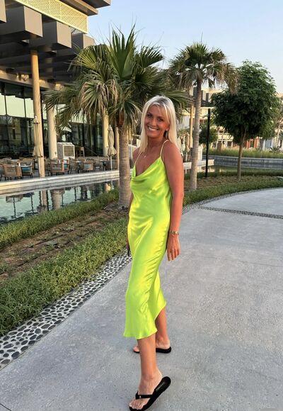  ,   Katrin, 44 ,   ,   
