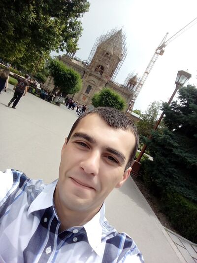  ,   Armani, 35 ,   ,   , c 