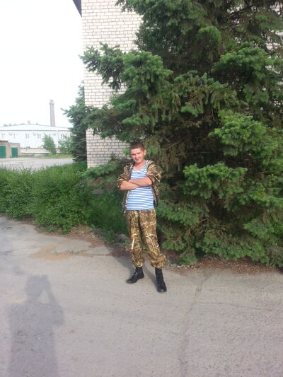  ,   Anton, 36 ,  