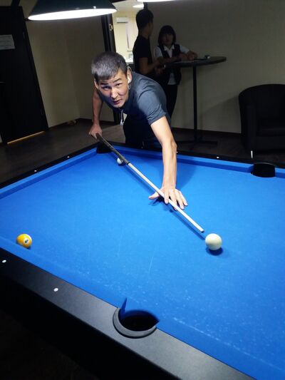  ,   Nurlan, 32 ,  