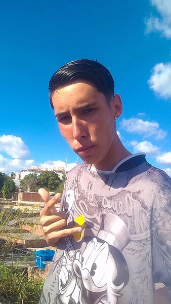  ,   Miguel, 19 ,   ,   