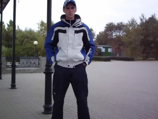  ,   Andrei, 40 ,   ,   , c 