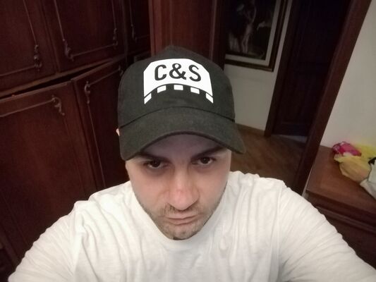  ,   Artem, 36 ,   ,   , c 
