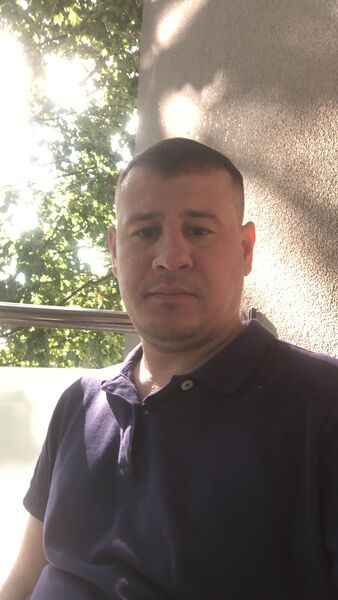 ,   Denis, 40 ,   