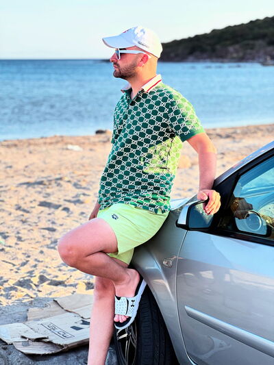  ,   Mehmet, 27 ,   ,   