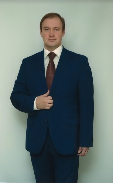  ,   Igor, 44 ,   ,   