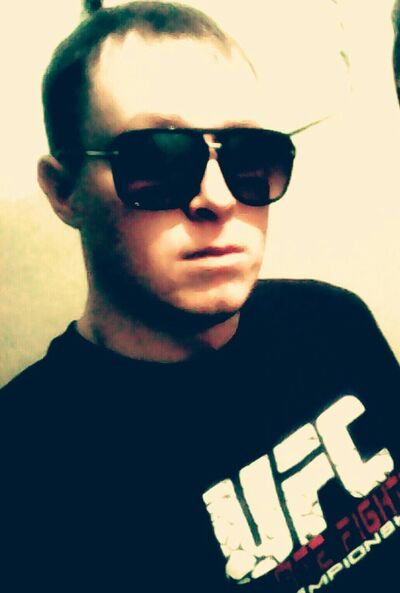  ,   Dron, 32 ,  