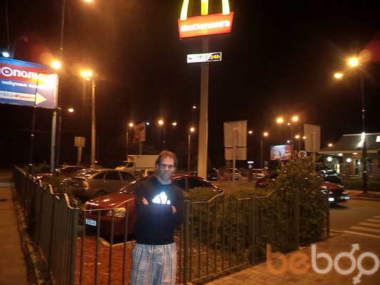  ,   Den, 32 ,   