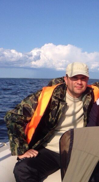  ,   Alex, 43 ,   