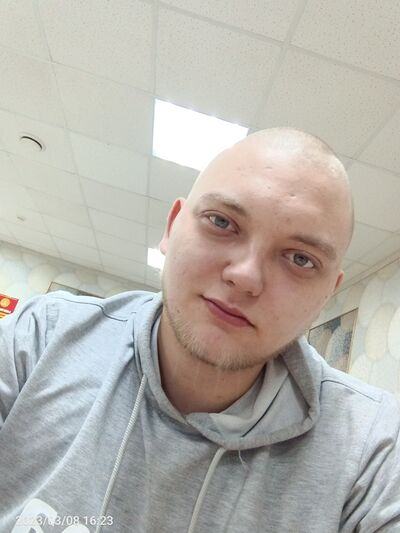  ,   Mikhail, 22 ,   , 