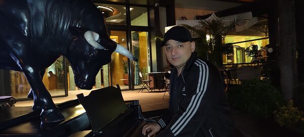  ,   Kakha, 49 ,   ,   