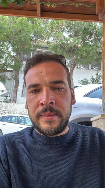  ,   Hakan, 34 ,   ,   