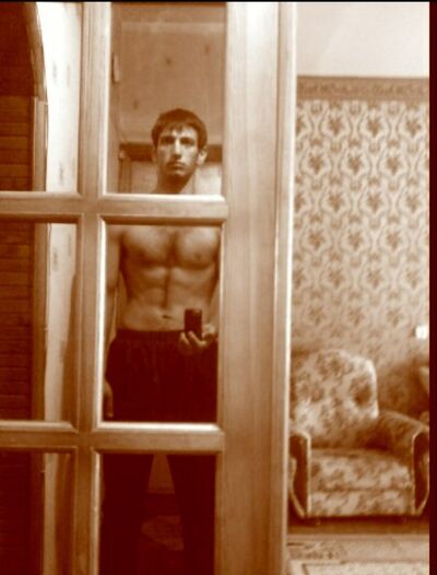  ,   Ruslan, 35 ,   ,   , c 