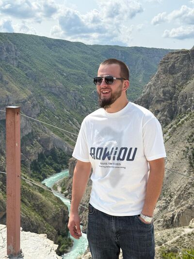  ,   Shamil, 29 ,   ,   