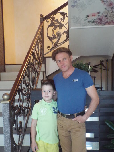  ,   Renat, 51 ,   ,   , c 