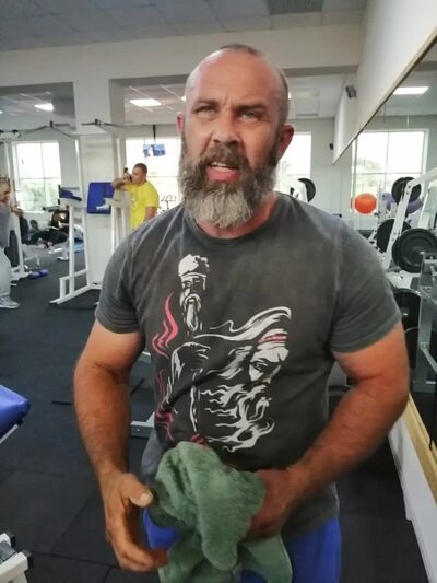  ,   Oleg, 42 ,   ,   , c 