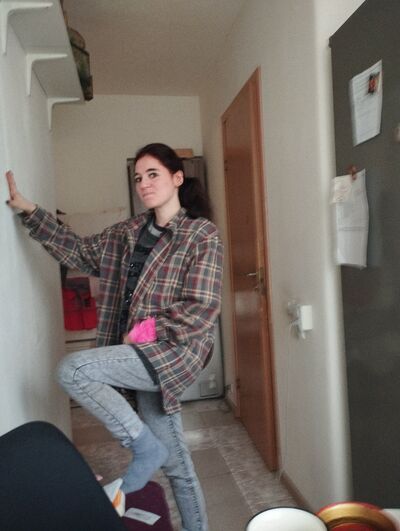  ,   Maria, 28 ,   ,   