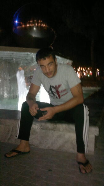 ,   Elnur, 38 ,  