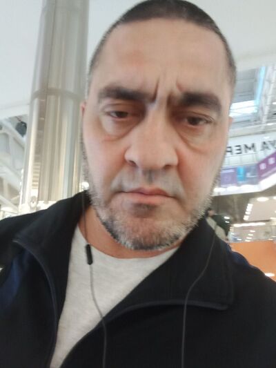  ,   Dali, 47 ,   ,   