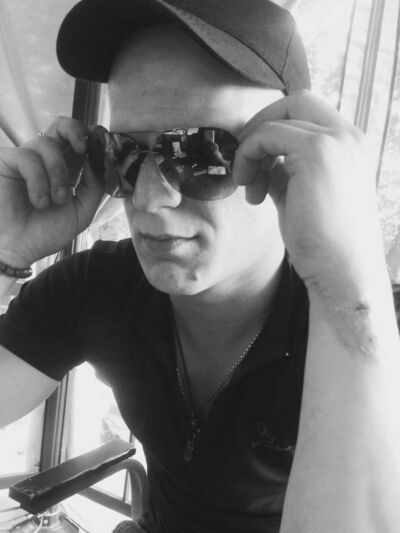  ,   Men, 38 ,   ,   , c , 