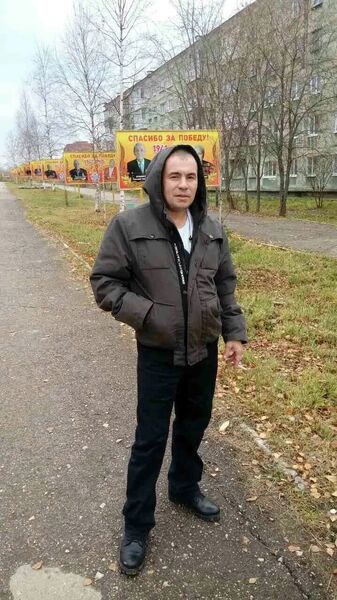  ,   Yury, 44 ,   ,   , c , 