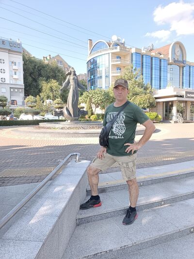  ,   Evgenii, 44 ,   ,   , c 
