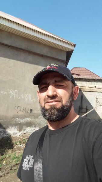  ,   Maga, 41 ,   ,   