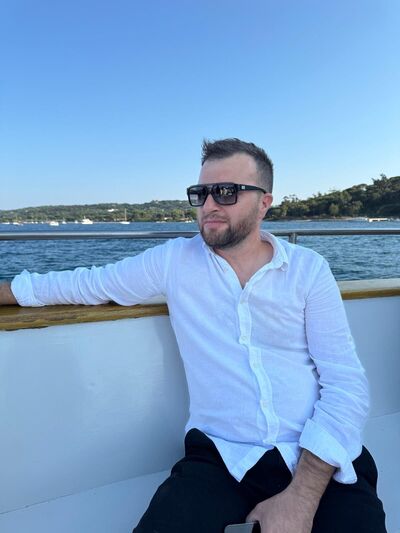  ,   Alex, 39 ,   ,   