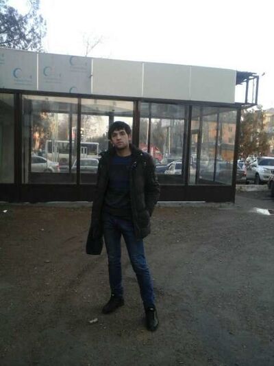  ,   Ruslan, 32 ,   
