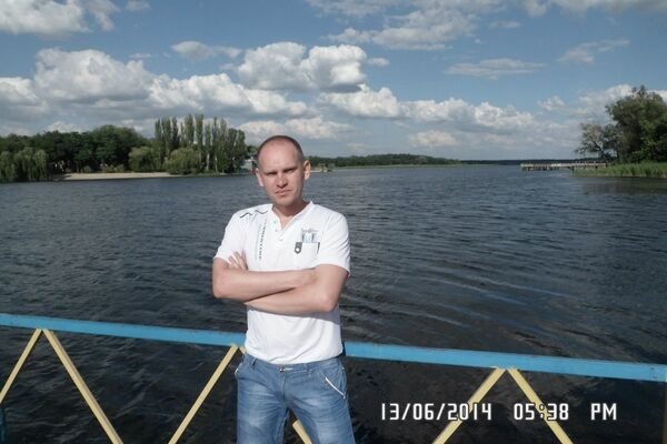  ,   Alex, 41 ,   