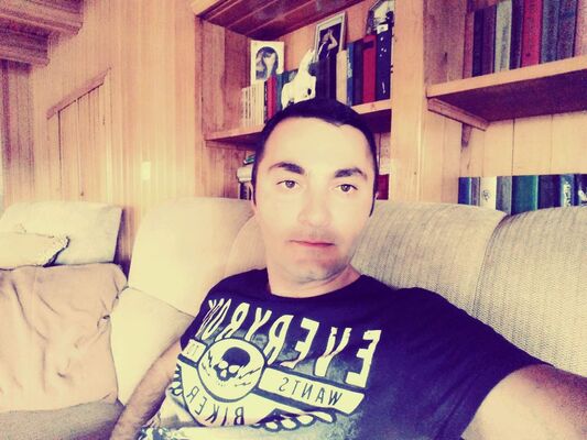  ,   Sandro, 37 ,   