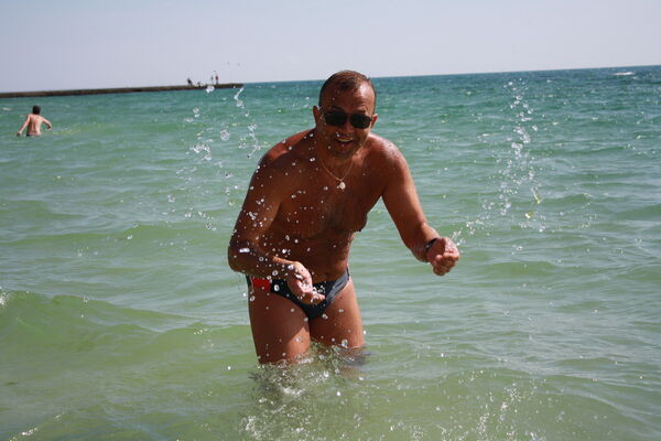  ,   Vitalik, 54 ,     , c 