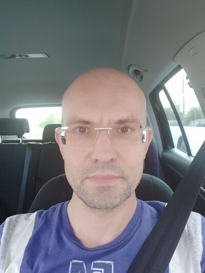  ,   Vadim, 47 ,   