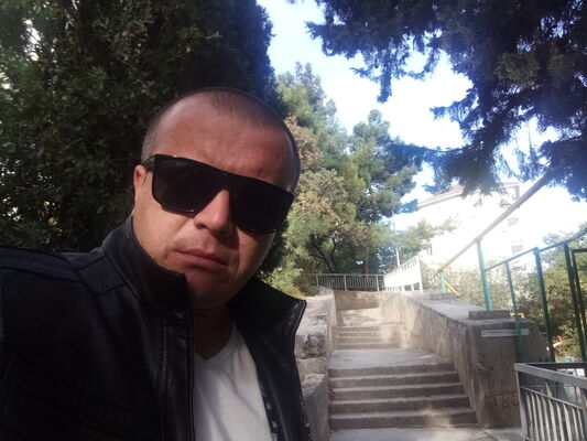  ,   San, 40 ,   ,   , c 