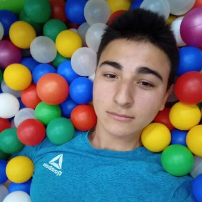  ,   Ruslan, 23 ,   ,   , c 